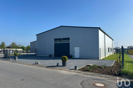 Außenansicht Einfahrt 200m2