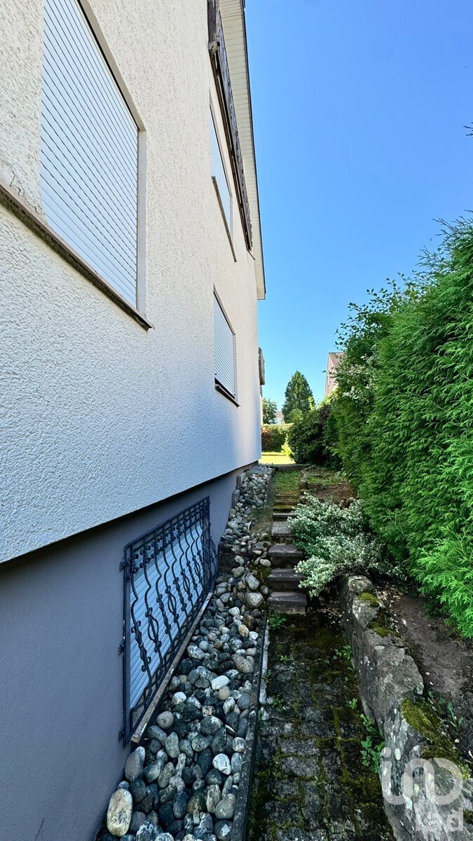 Seitenansicht Weg Richtung Garten Straßenseite
