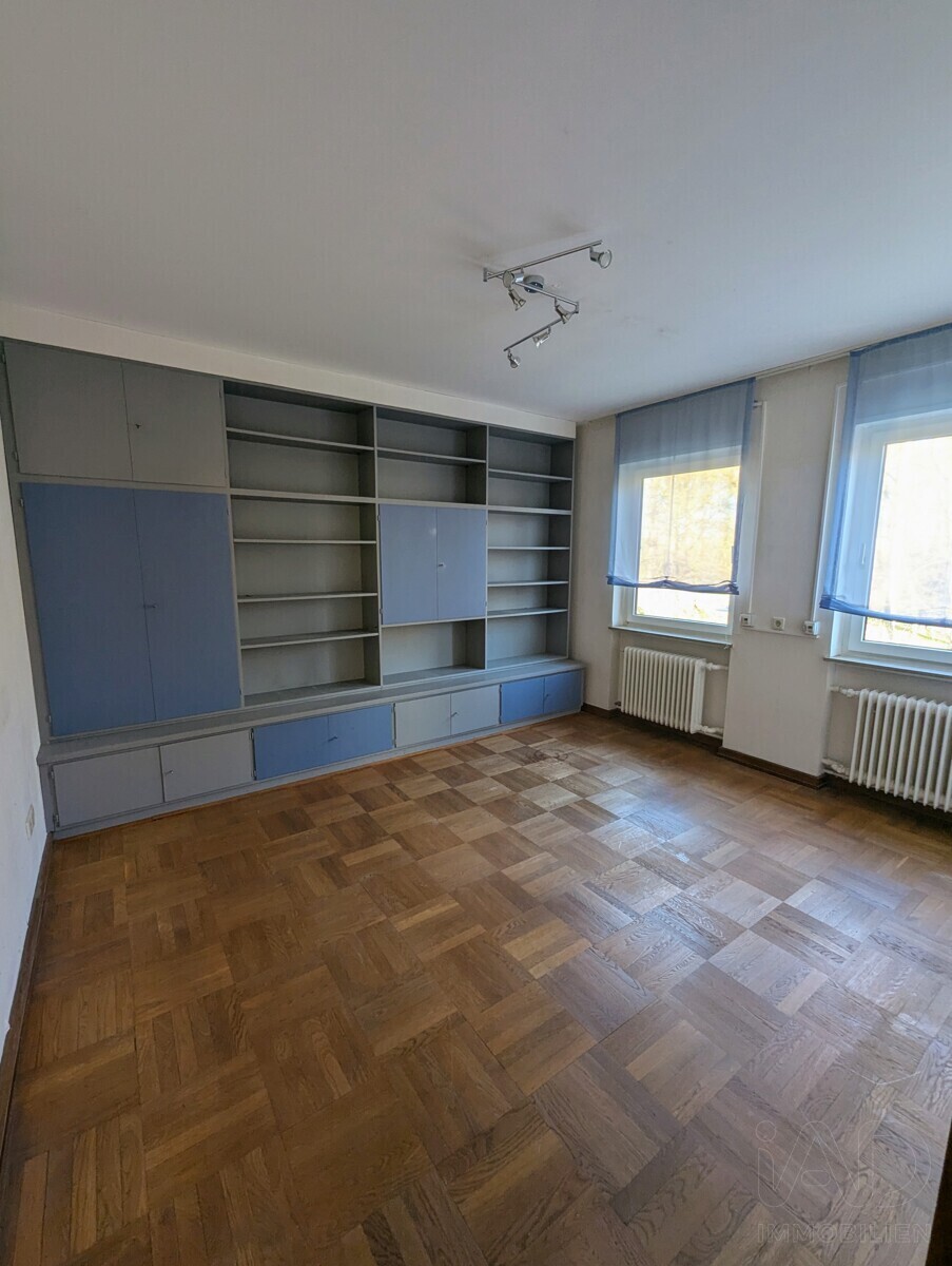 mIttleres Zimmer 2. OG