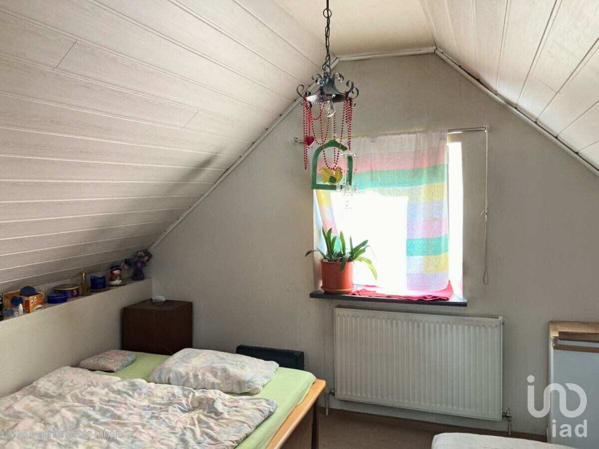 Schlaf- und Arbeitszimmer 
