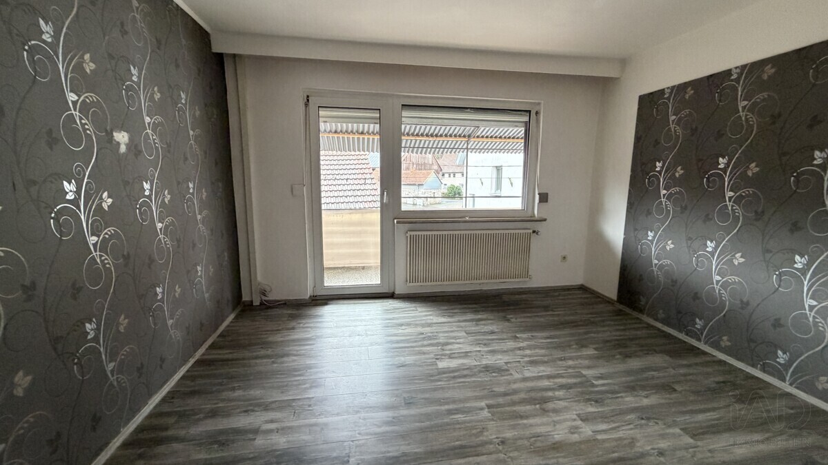 Zimmer mit Balkon im 2. OG