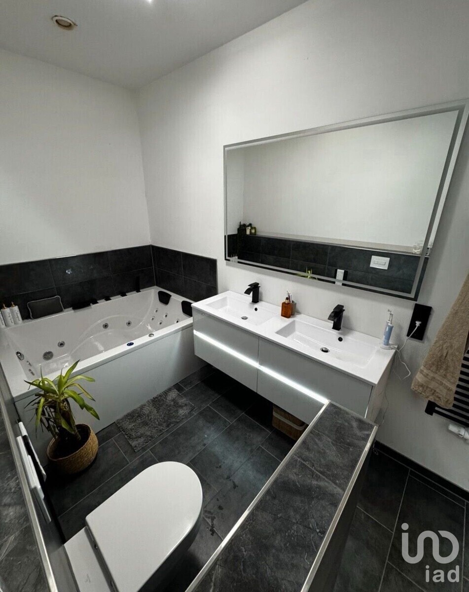 Badezimmer Wohnung OG