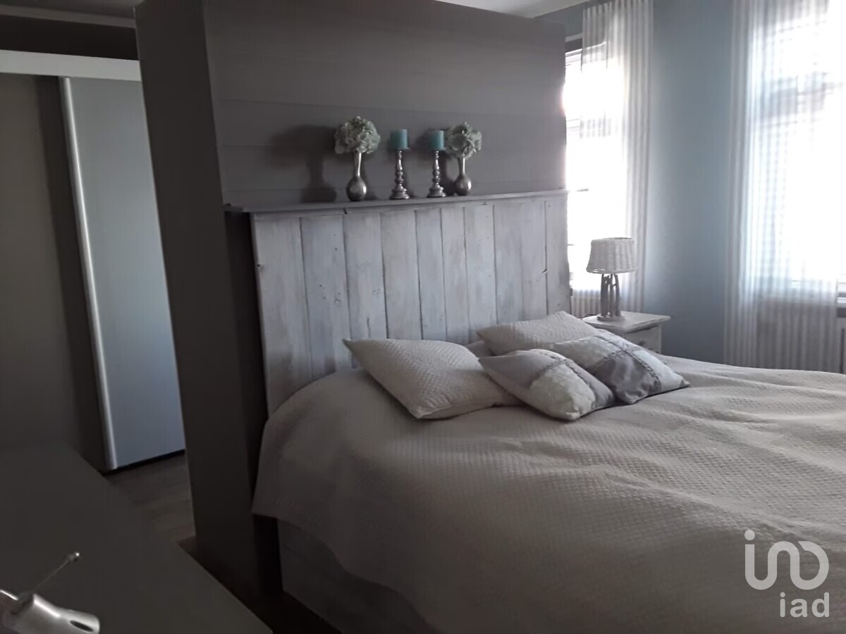 Schlafzimmer im 1 OG