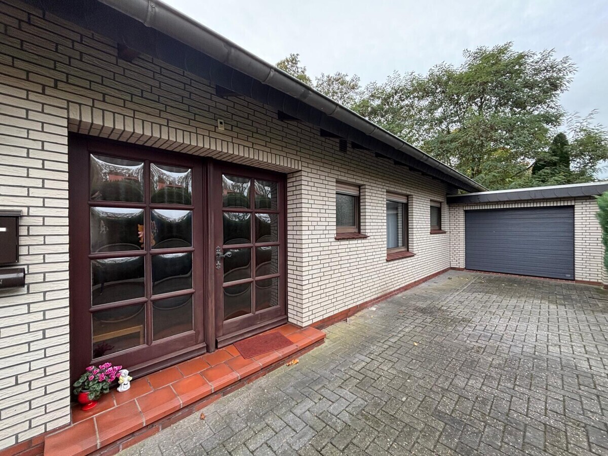 Auffahrt zur Garage