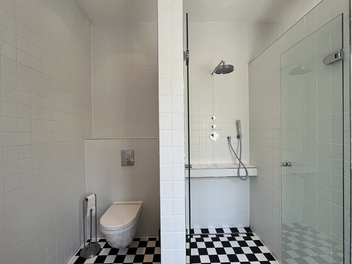 Dusche und WC