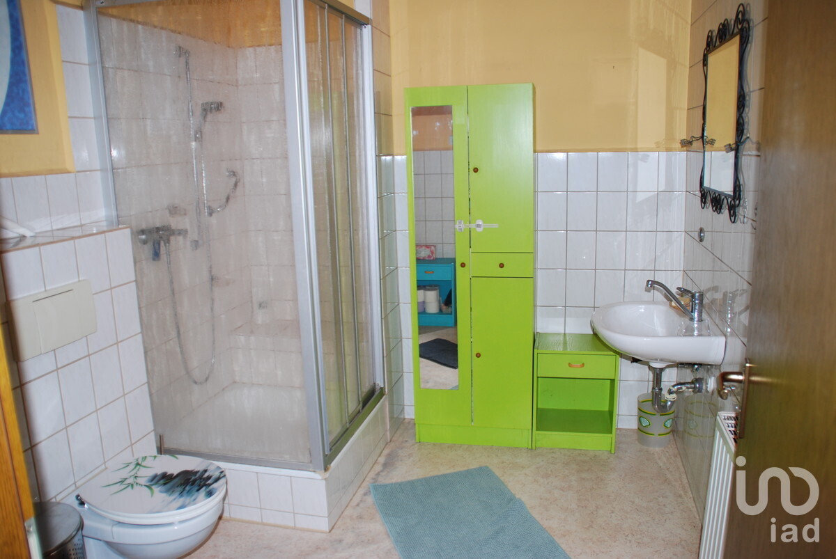 Bad 1 Dusche