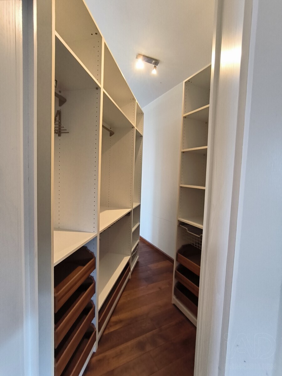 17_begehbarer Kleiderschrank