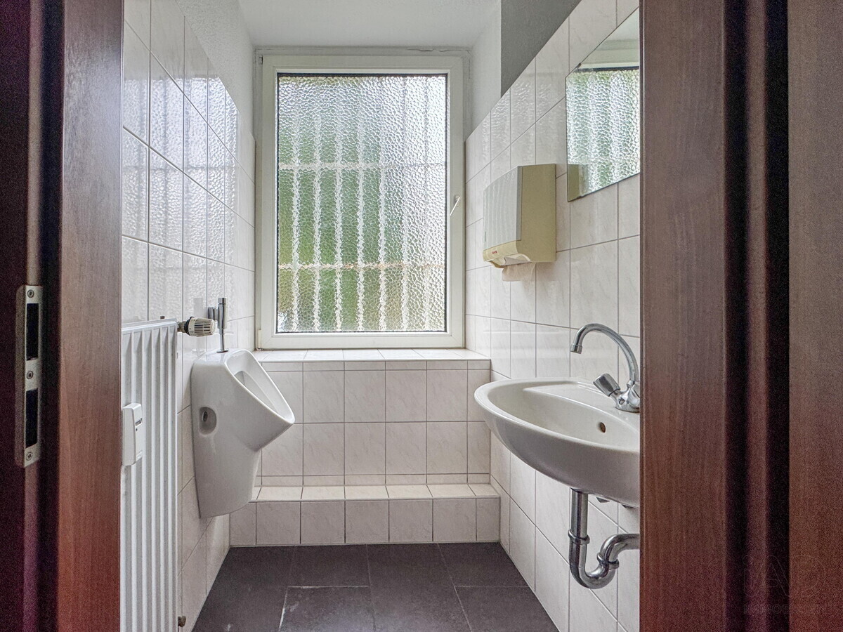 Die Herren Toilette