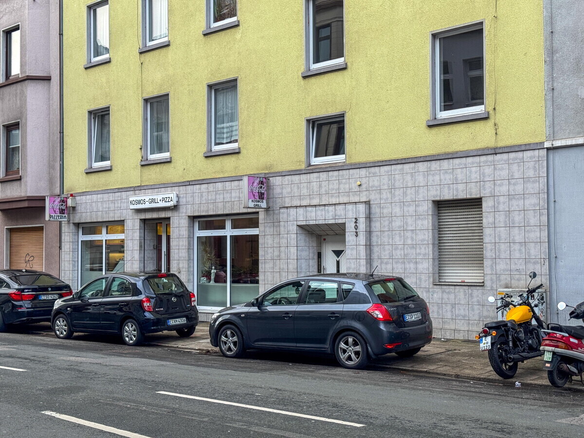 Straßenansicht