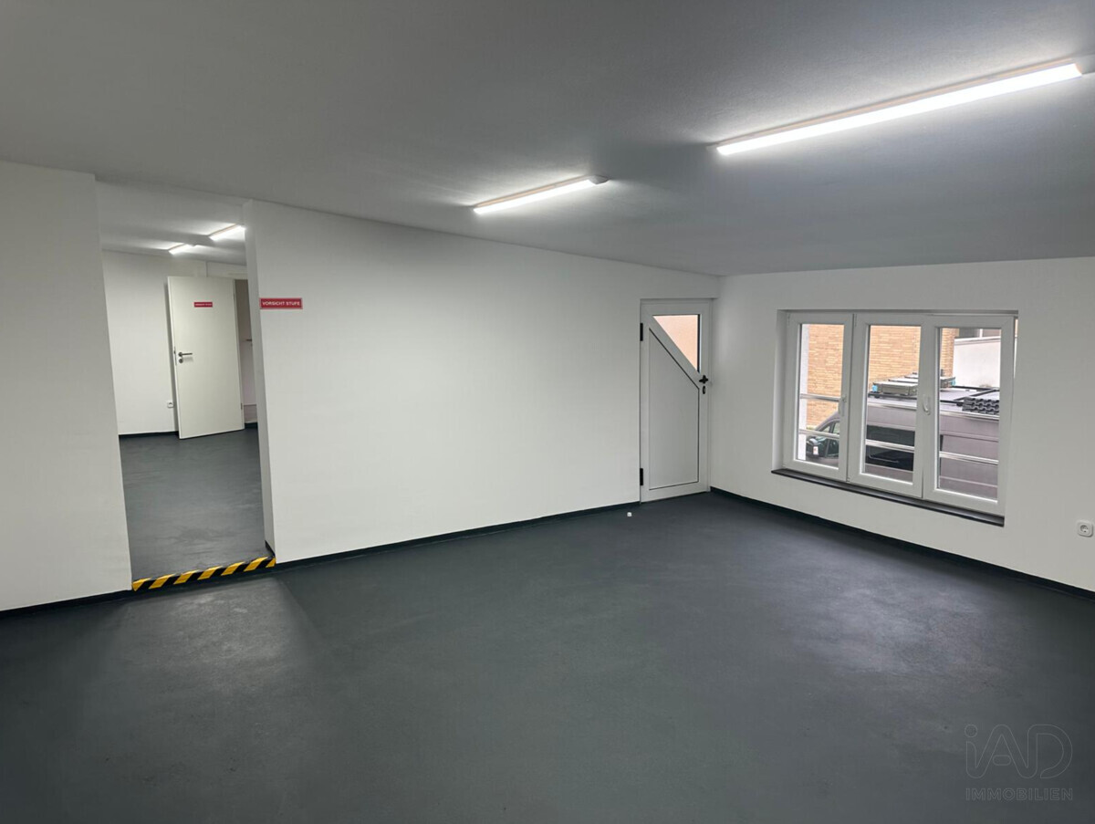 Büro 1