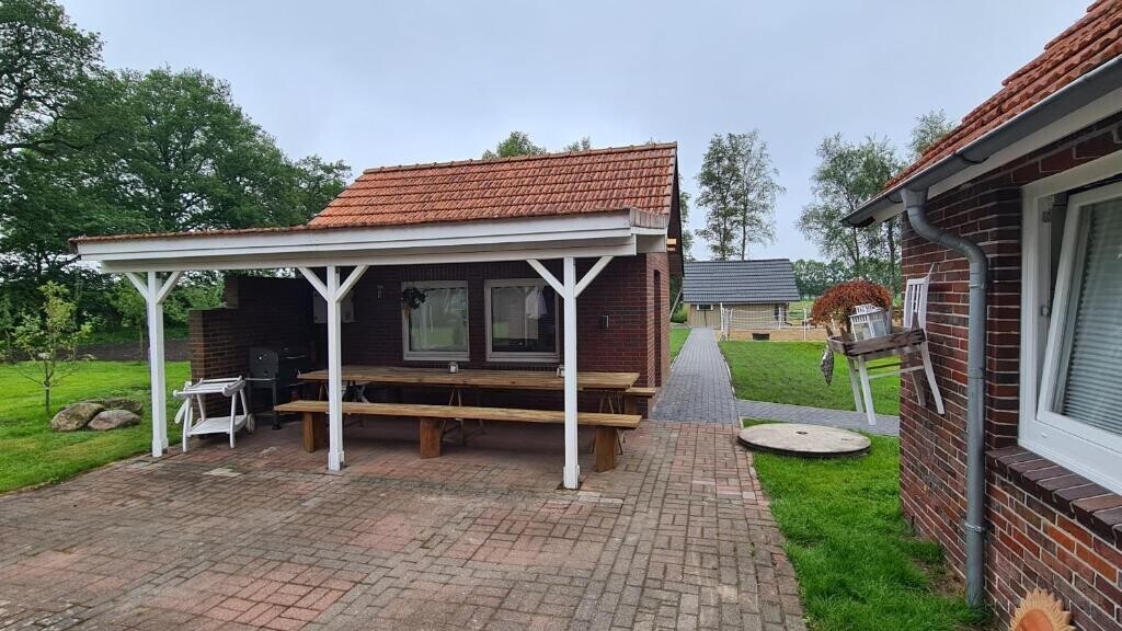 Tiny Haus überdachte Terrasse