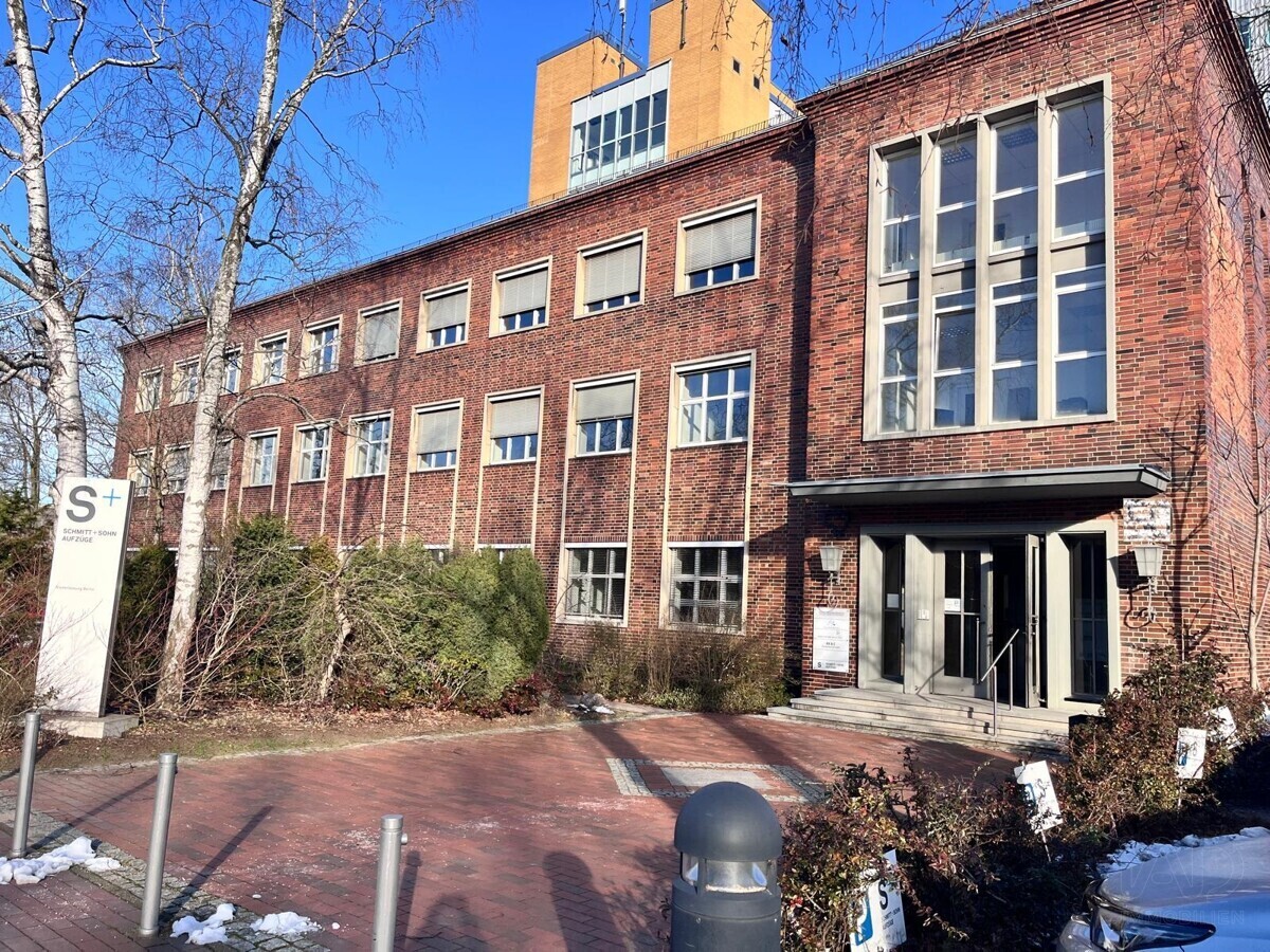 Gebäudeansicht1