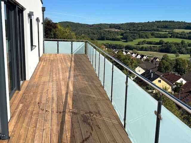 Terrasse  Süden richtung Osten