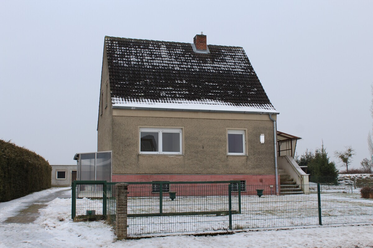 Straßenansicht