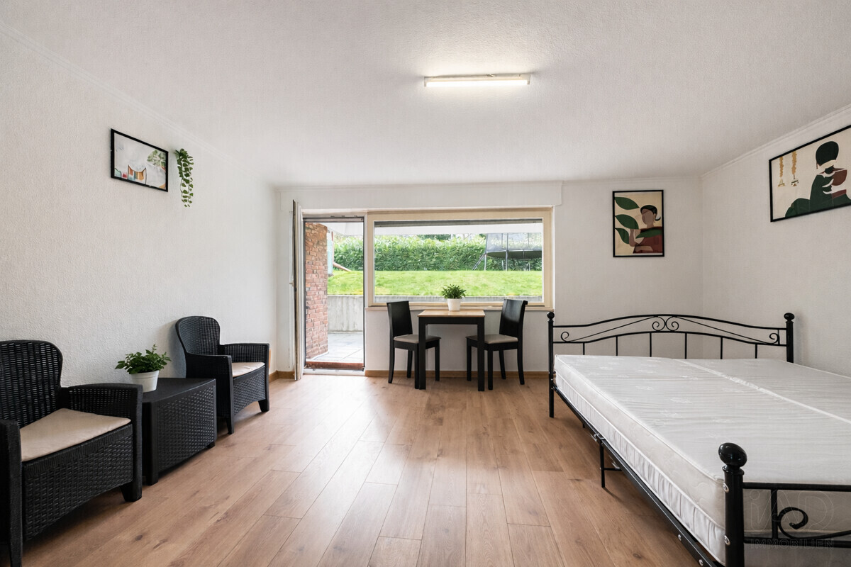Souterrain Wohnung