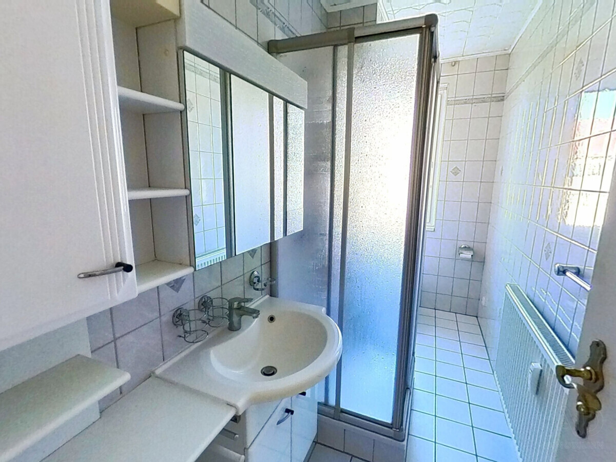 Bad mit Dusche