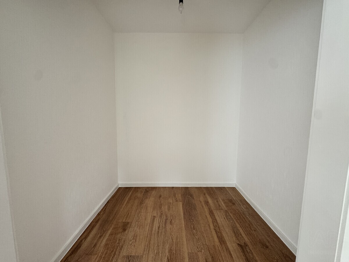 Schlaf- oder Bürozimmer