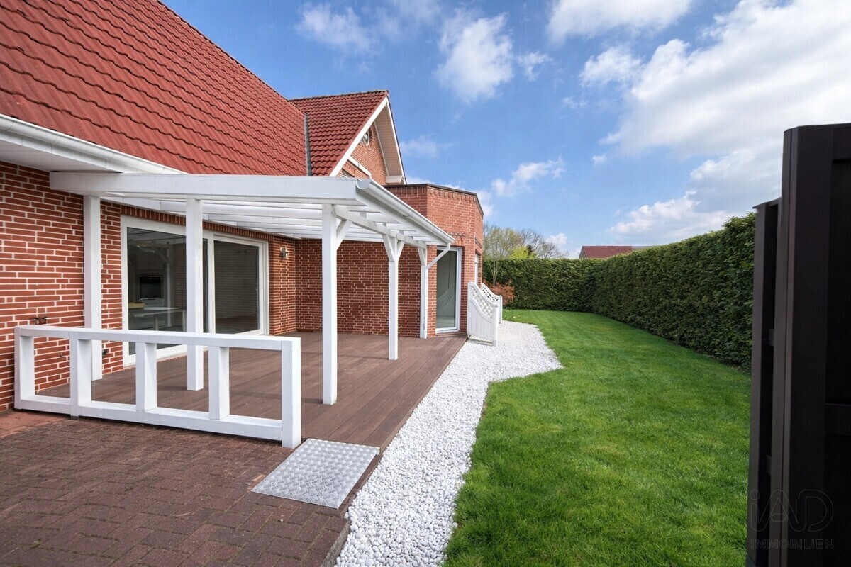 Garten mit Terrasse