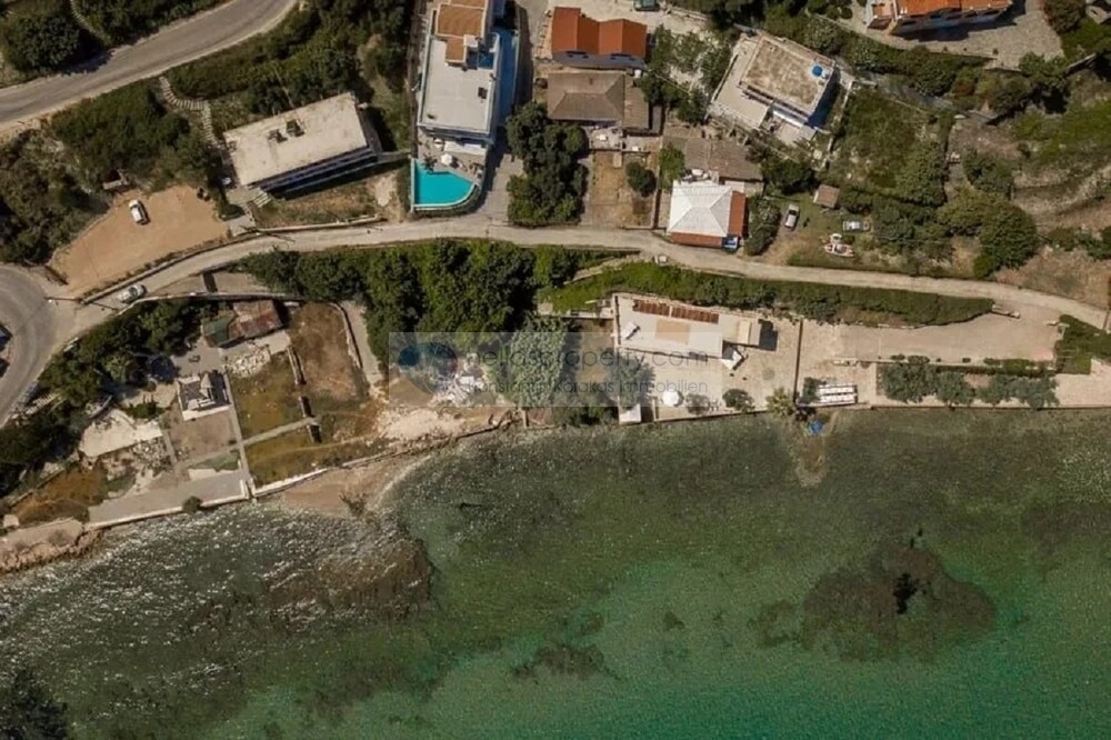 AKROTIRI 18