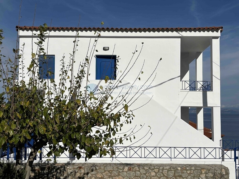 14. EXTERIOR VIEW
