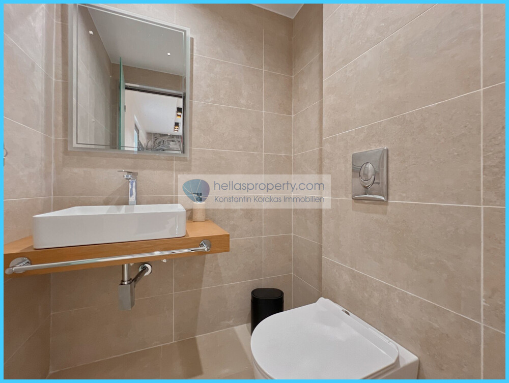 b3d831f1cef04746af8f1253e87b42ce-original