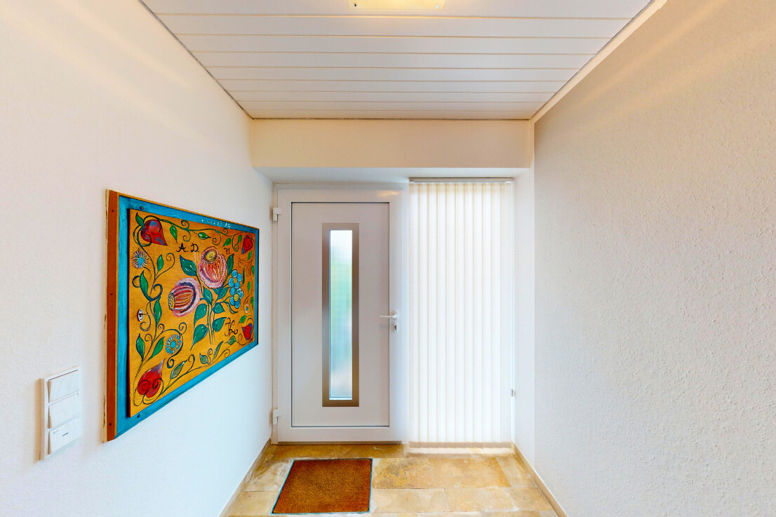 Eingangtüre-Erdgeschoss