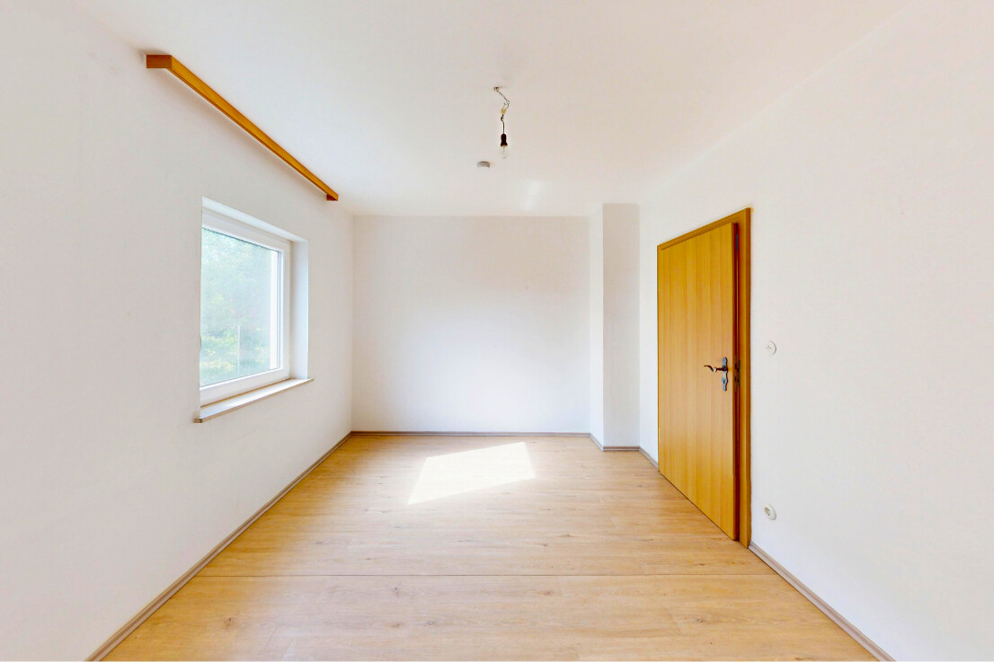 Büro EG