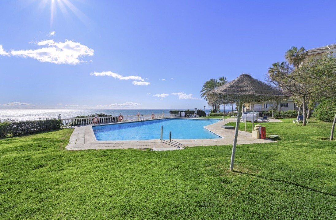 Pool mit Blick