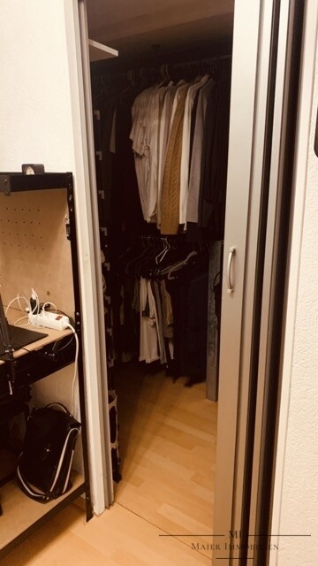 begehbarer Kleiderschrank