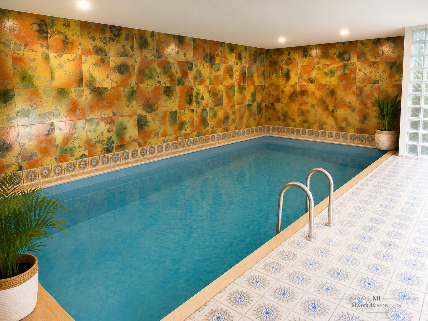 Innenpool (Beispielfoto)