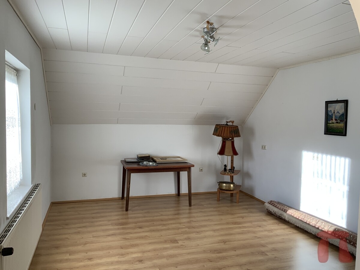Schrankzimmer OG