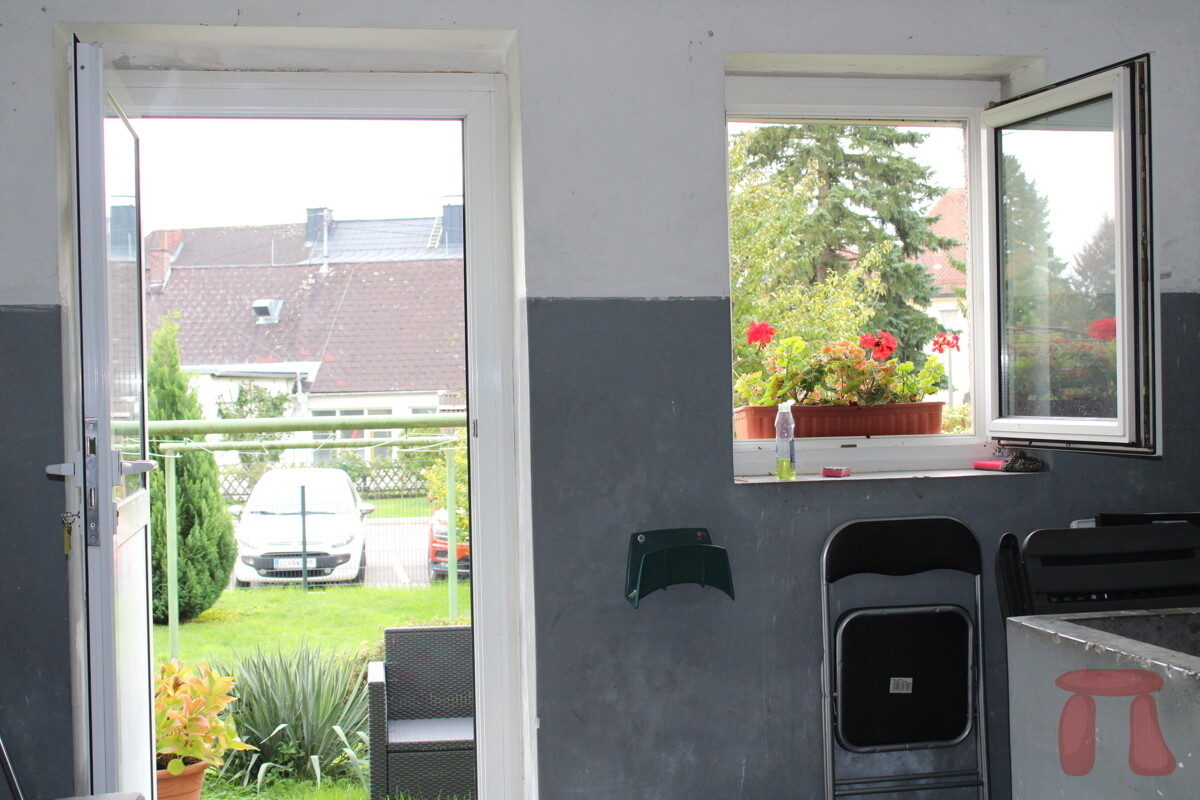 Waschküche mit Gartenzugang