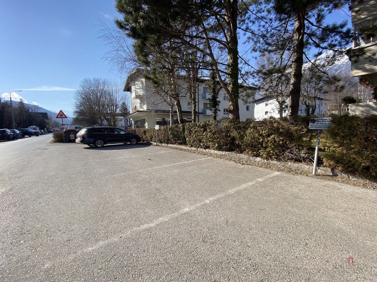 35F598E6-F3A3-4689-B6D6-179F4DE02C7C