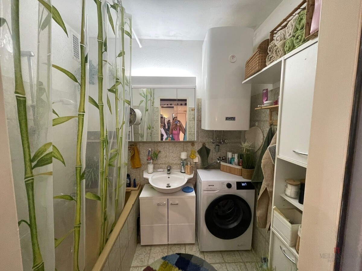 afb440c0-7d29-4217-864c-5b47a649dee2