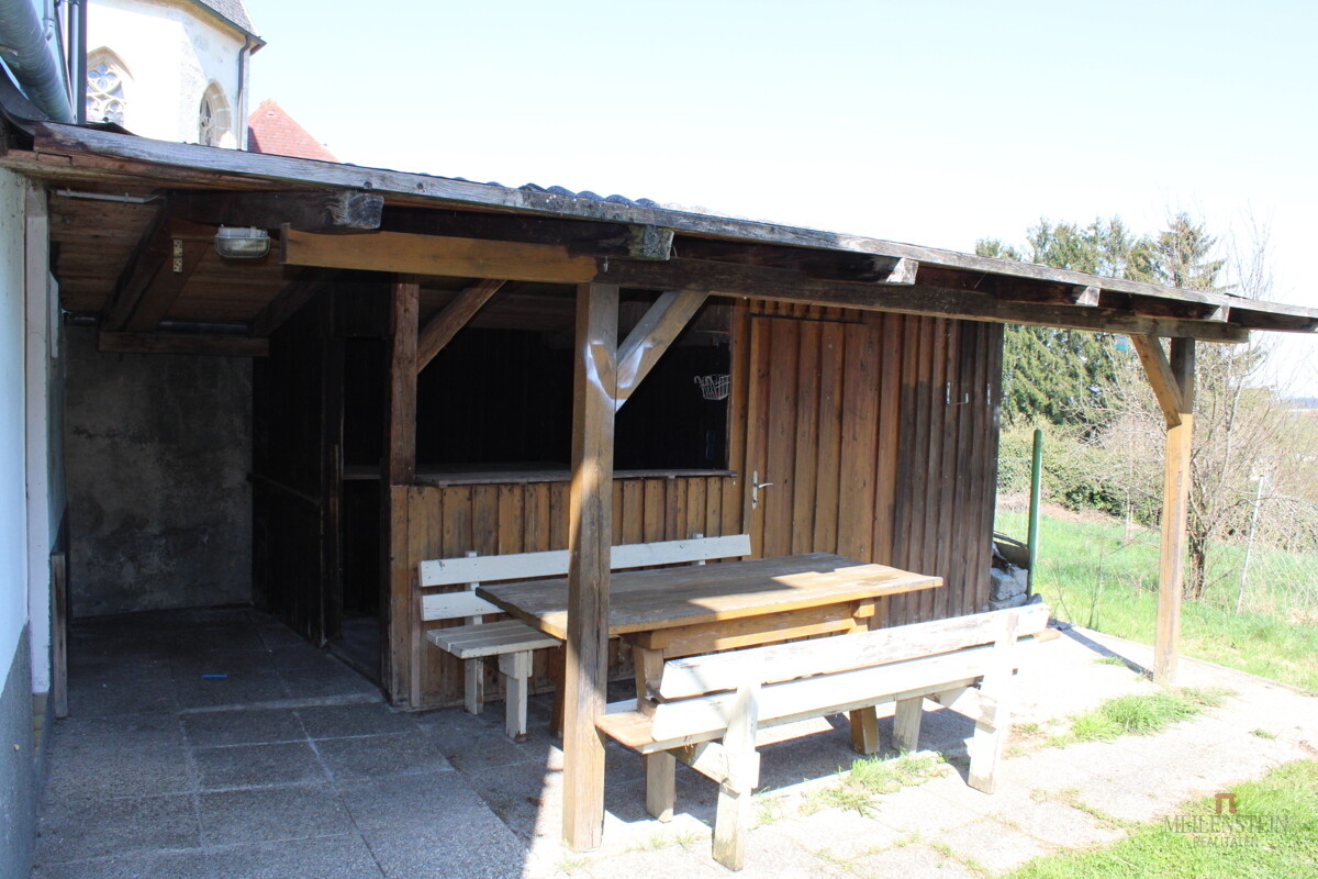 Laube u Gerätehütte