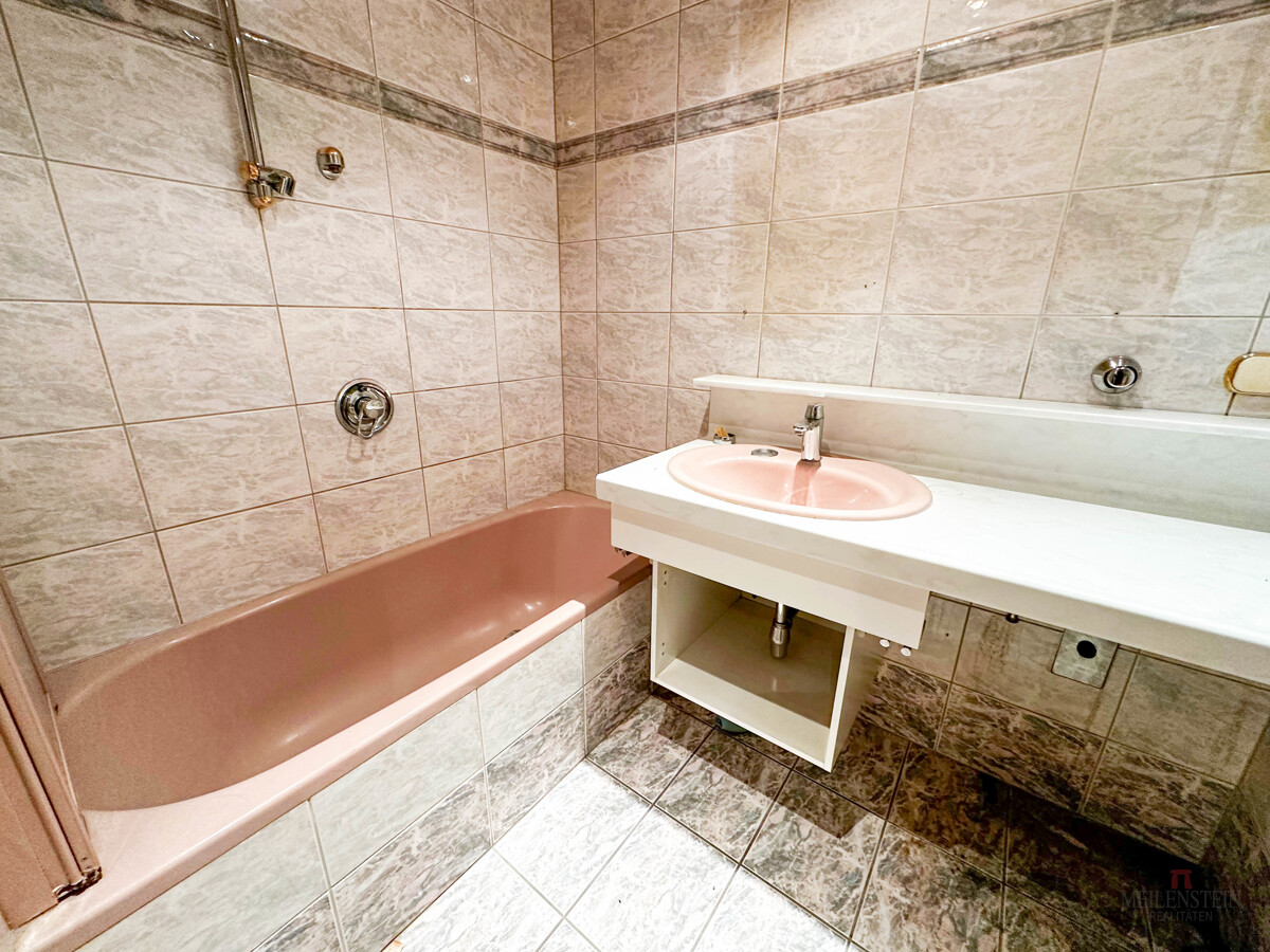 377a1a53-4b66-4e45-8d77-dcbdbea0ef69_original