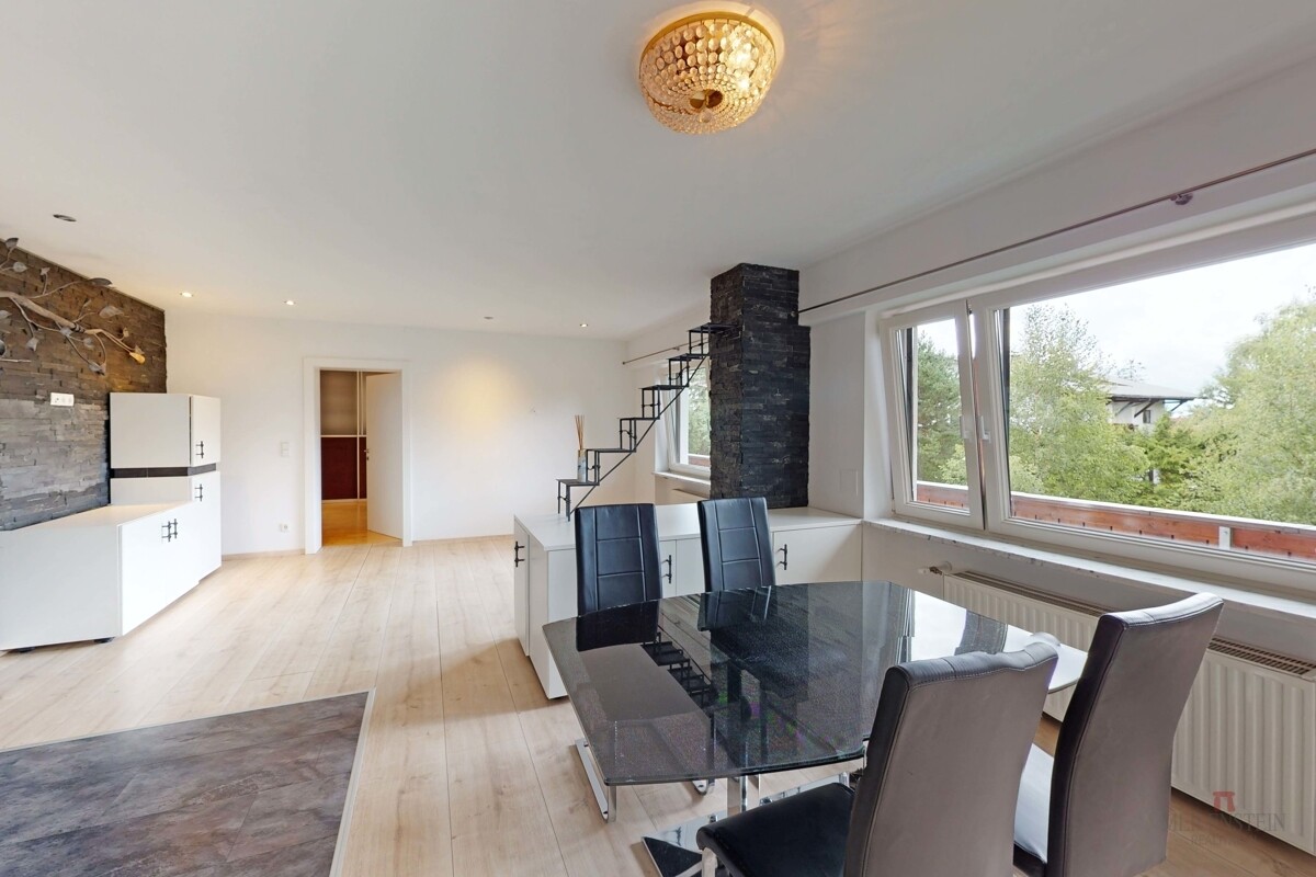 großzügiger Wohnraum 