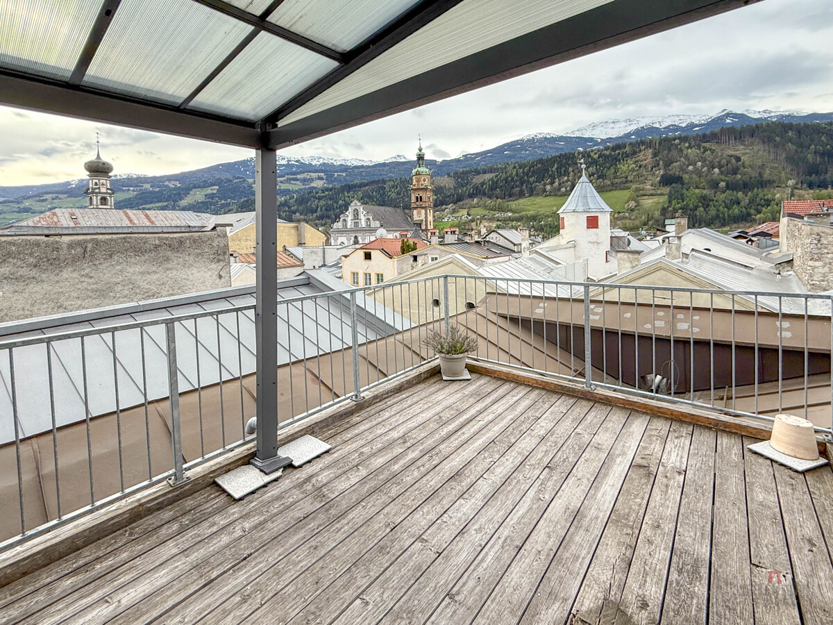 12fb9b53-cbe3-4950-b940-0aa72bcee34c_original