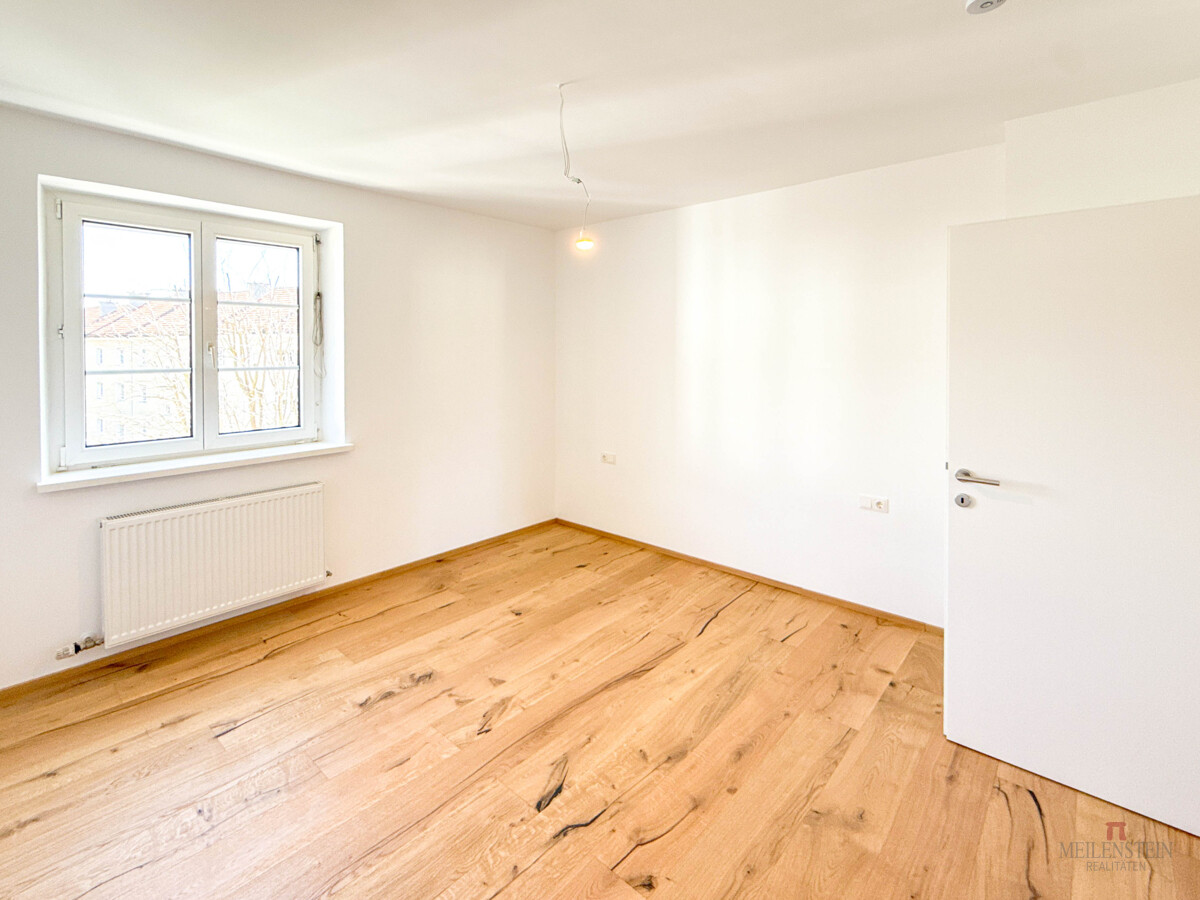 4b2084e9-16dc-4e59-a712-6ce87c37fa98_original