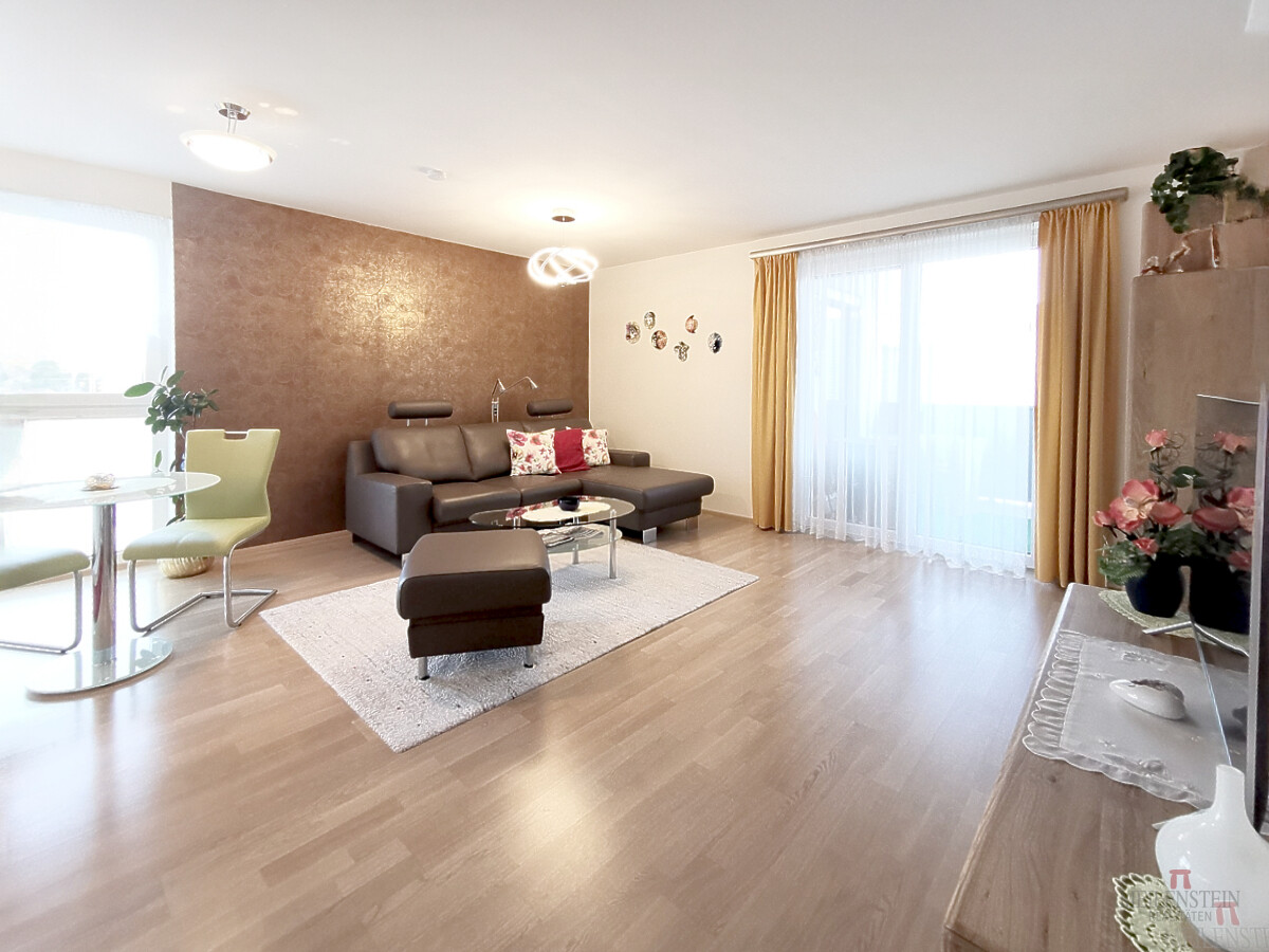 71f4ba74-3b8d-423a-a6b5-7f02503f9550_original