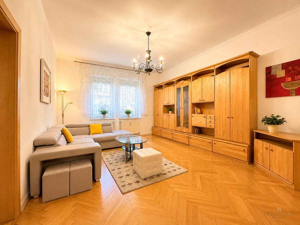 WOHNUNG