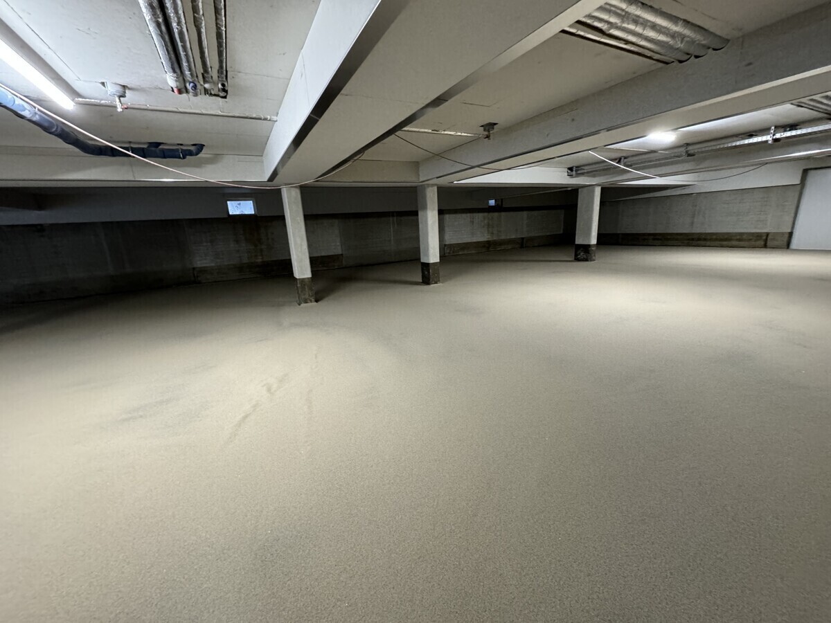 Garage 2