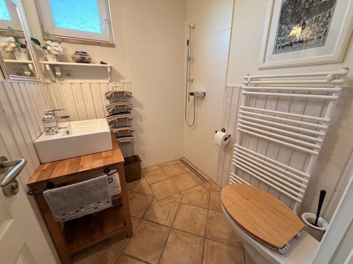 Badezimmer 2