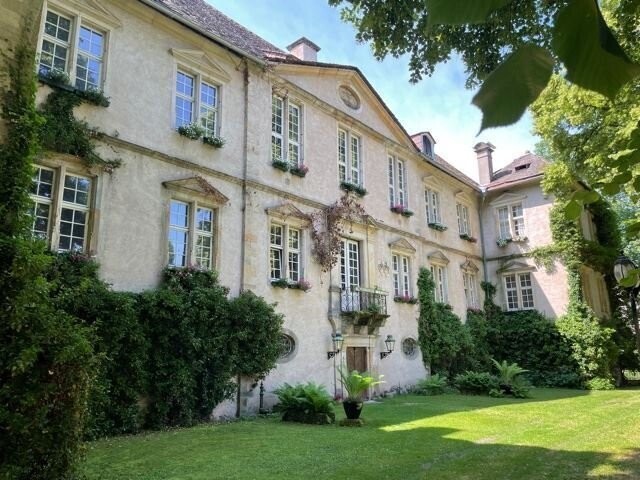 Schloß  Ansicht.jpg