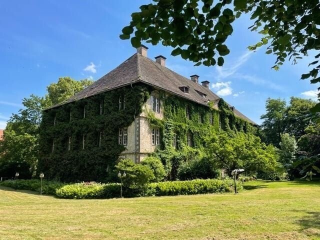Schloß Ansicht.jpg