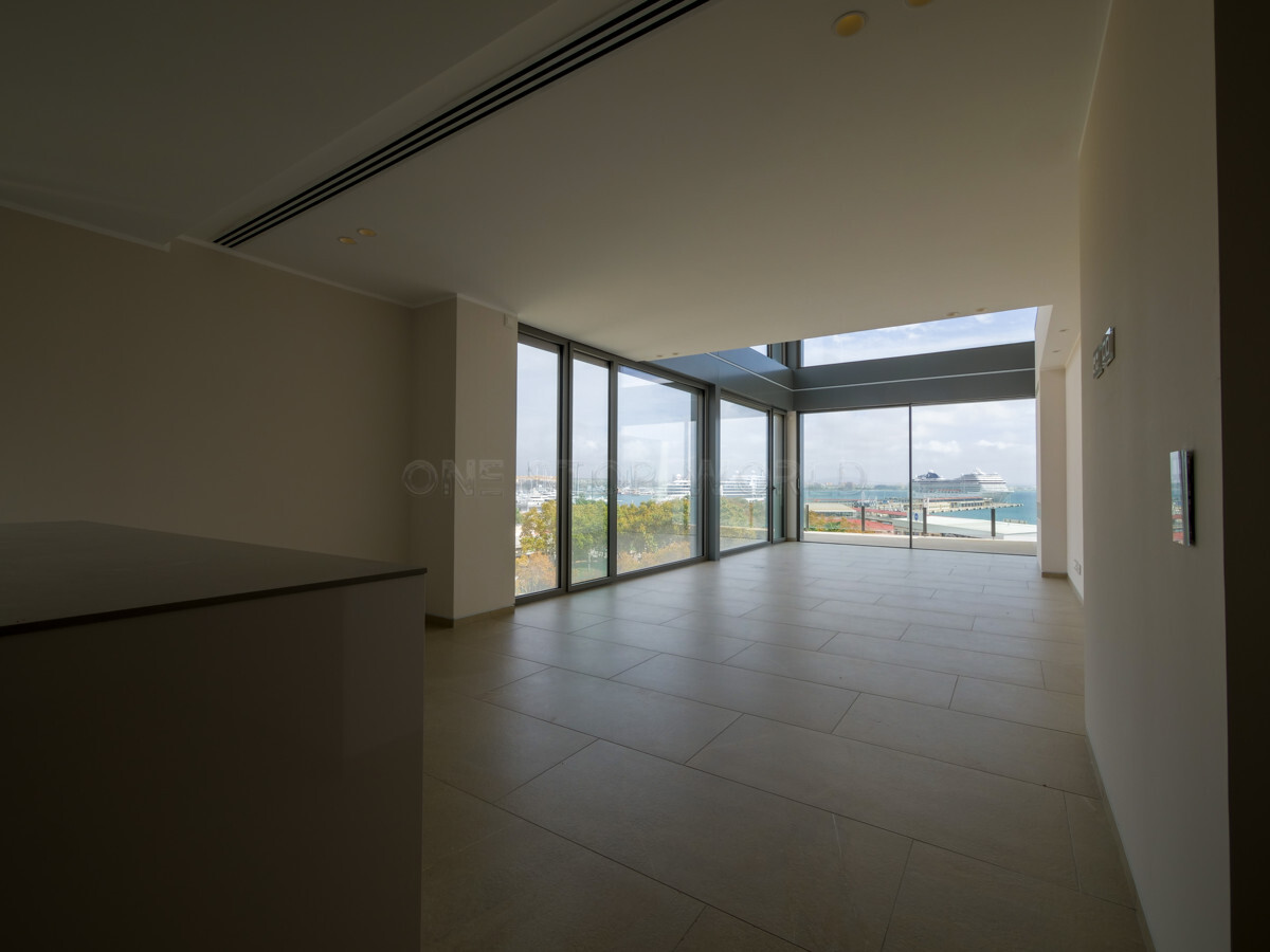 P1588017-HDR