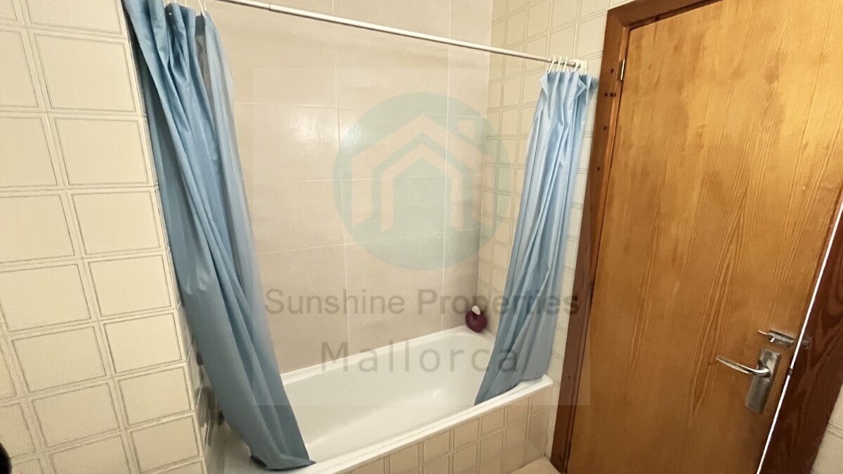 F186A41E-A0E3-4055-ADF7-878C48972A41