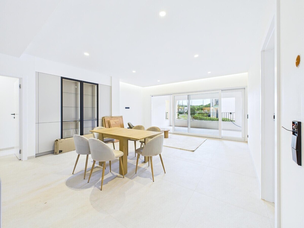 Luxury 2 bed Room Apartment in Golf Course