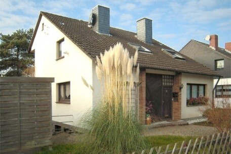 Teilans. Giebel