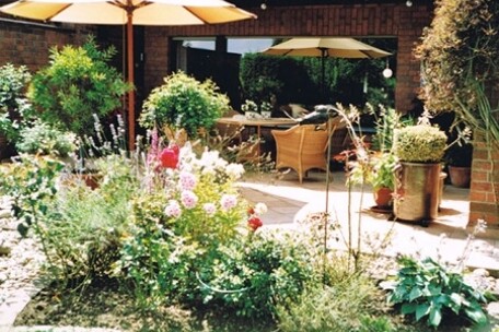 Terrasse ... ein Sommerbild